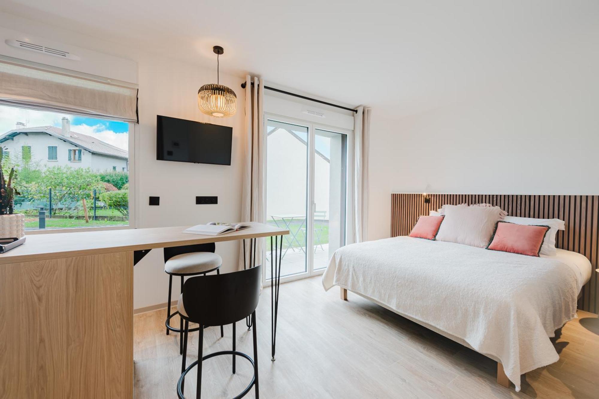 Appart Hotel Neostelia Анси Екстериор снимка