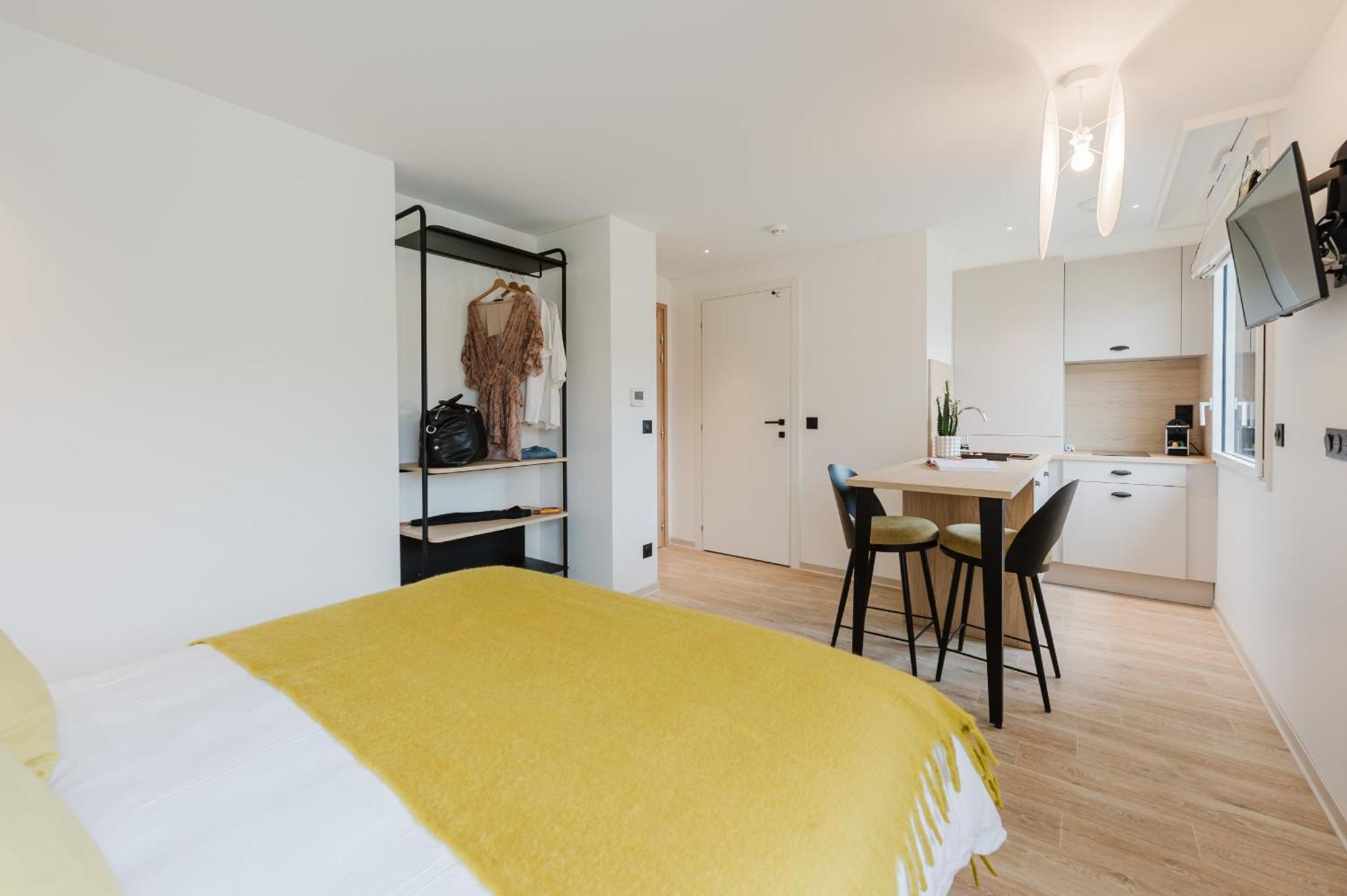 Appart Hotel Neostelia Анси Екстериор снимка